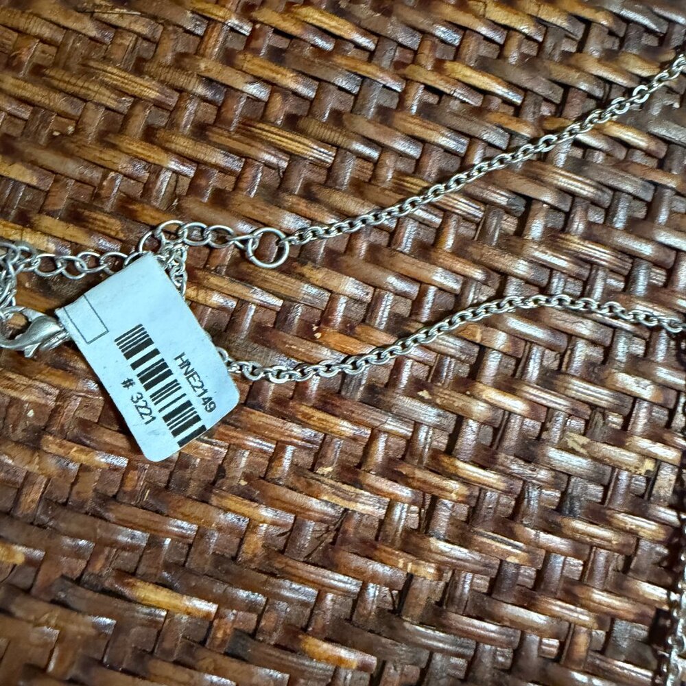 Chic Multi-Color Necklace Collection - Picture 5 of 13
